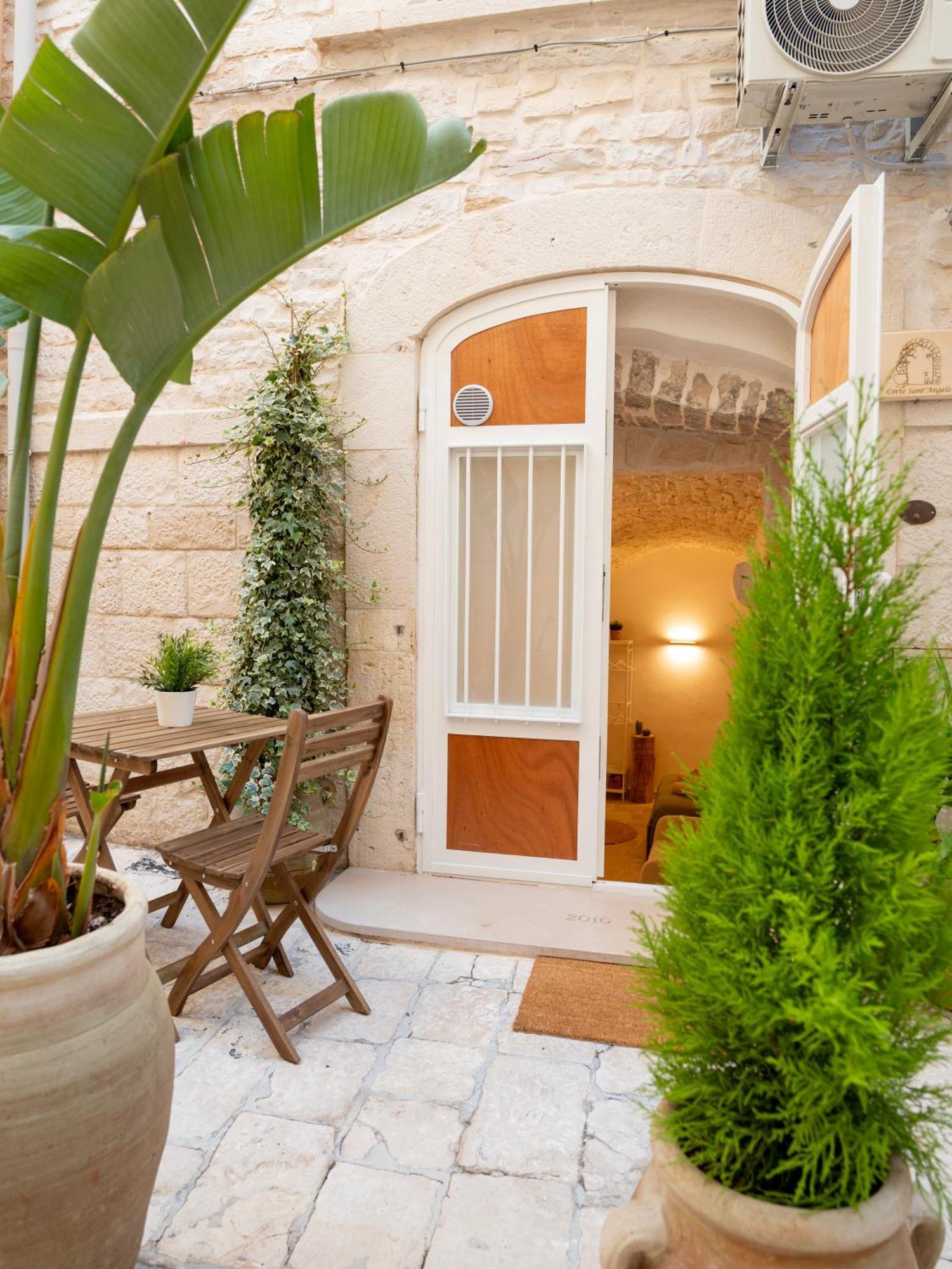 Hotel Dimora Corte Sant Angelo Bitonto Exterior foto